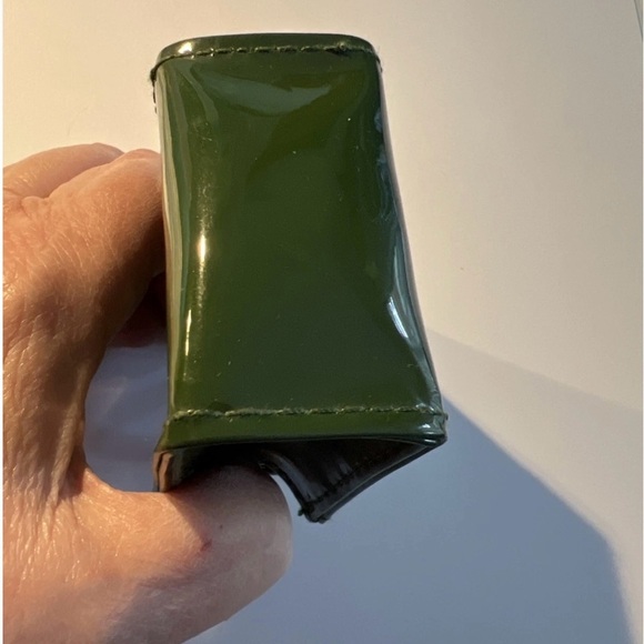 Harrods Glossy Green Tote Keychain - Picture 4 of 9